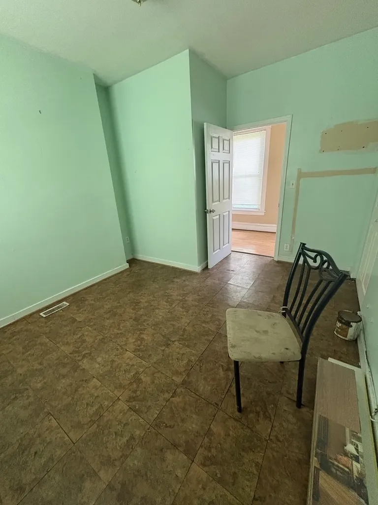 6925 South May Street Chicago IL 60621