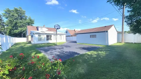11022 Massasoit Chicago Ridge IL 60415