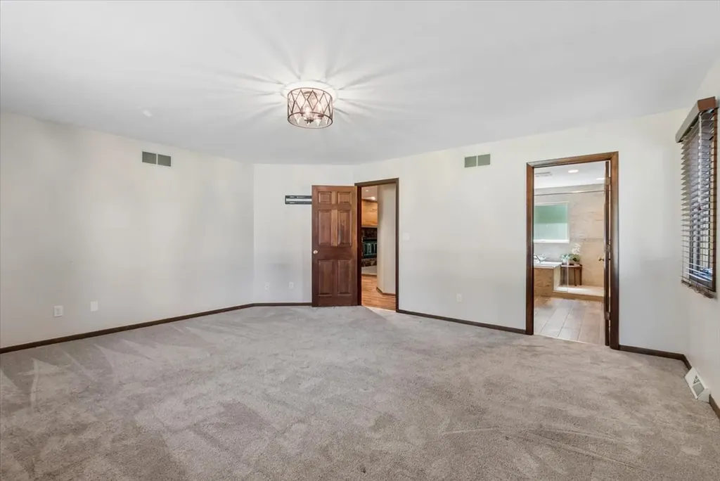 11S514 Webster Lane Naperville IL 60564