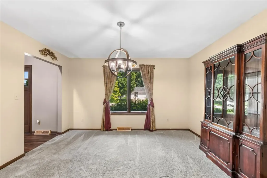 11S514 Webster Lane Naperville IL 60564