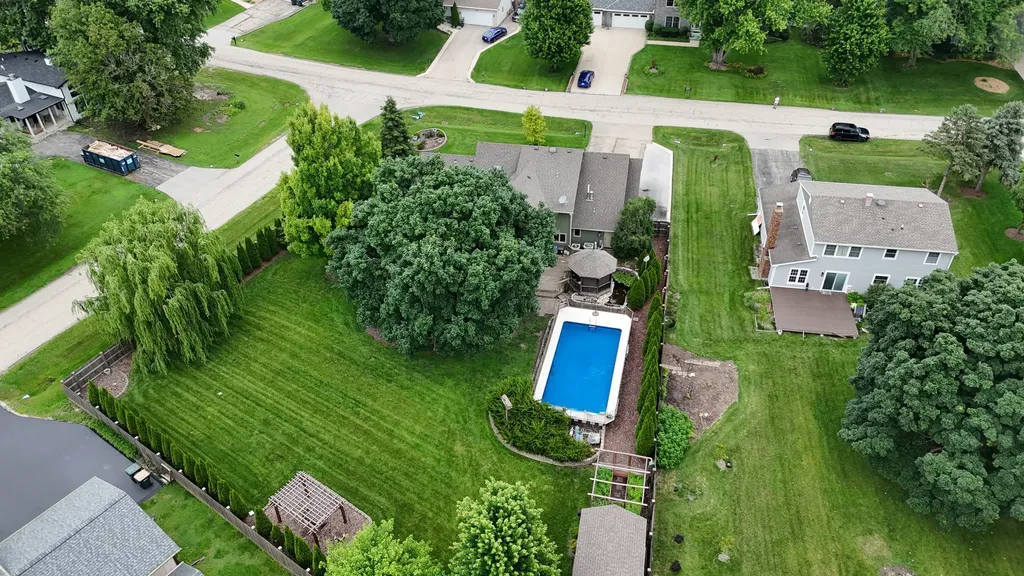 11S514 Webster Lane Naperville IL 60564