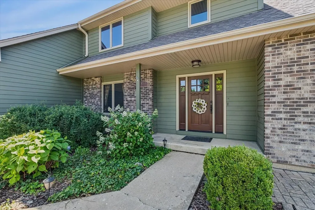 11S514 Webster Lane Naperville IL 60564