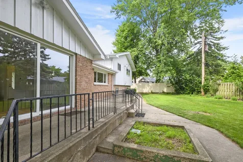 4915 Spring Road Oak Lawn IL 60453