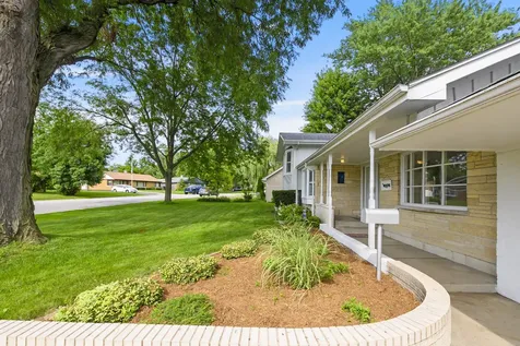 4915 Spring Road Oak Lawn IL 60453