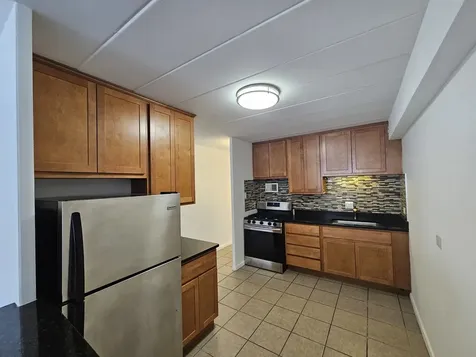 5906 North Sheridan Road Chicago IL 60660