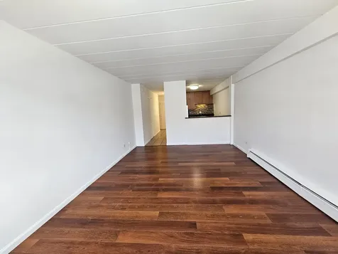5906 North Sheridan Road Chicago IL 60660