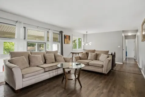 17731 Arlington Drive Country Club Hills IL 60478