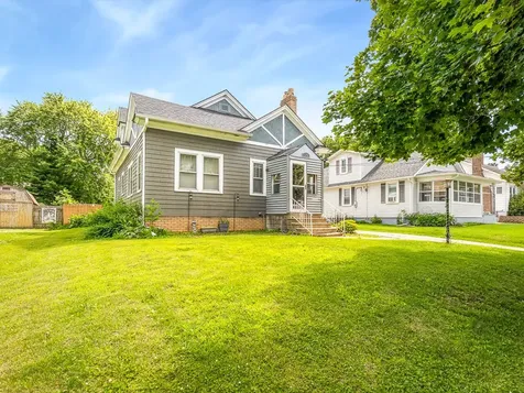 1247 West Logan Street Freeport IL 61032