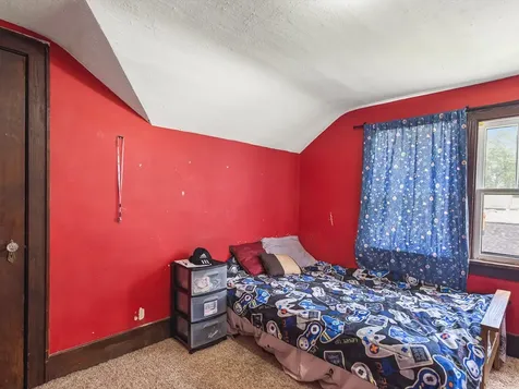 1247 West Logan Street Freeport IL 61032