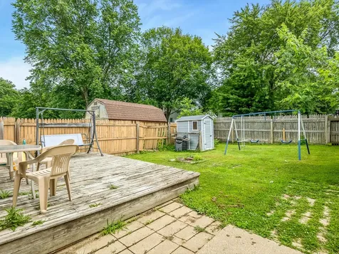 1247 West Logan Street Freeport IL 61032