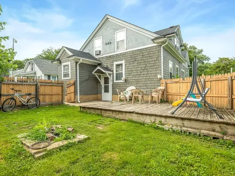 1247 West Logan Street Freeport IL 61032