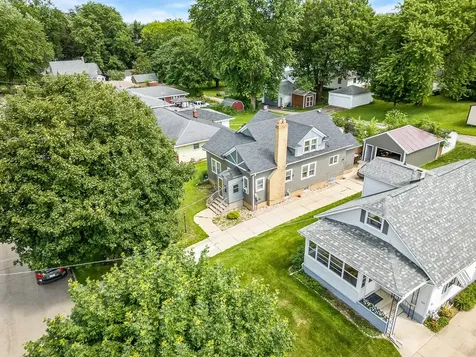 1247 West Logan Street Freeport IL 61032