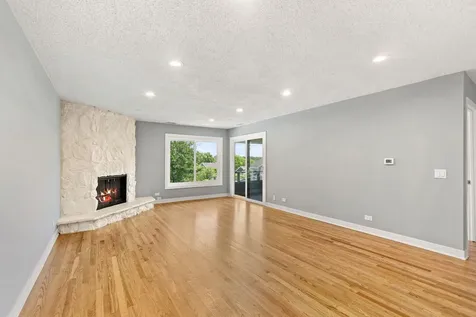 1365 North Sterling Avenue Palatine IL 60067