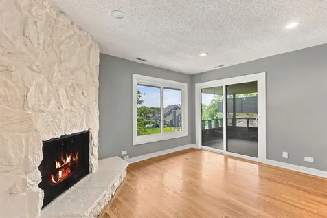 1365 North Sterling Avenue Palatine IL 60067