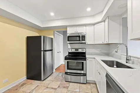 1365 North Sterling Avenue Palatine IL 60067