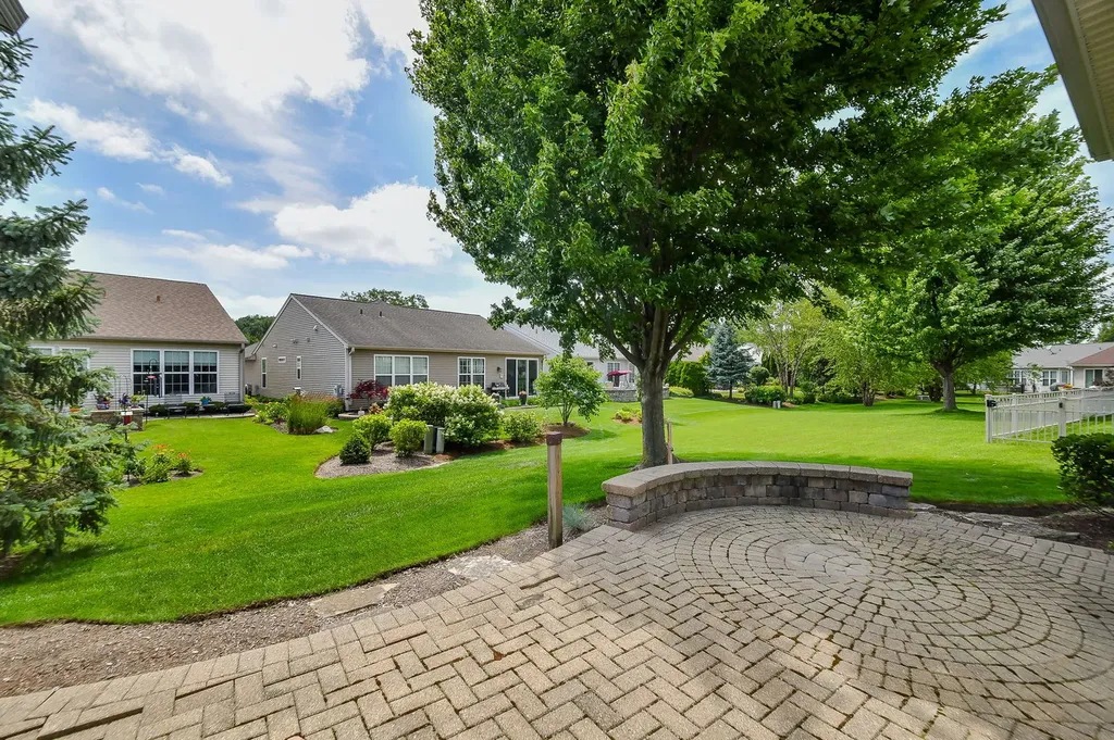 11665 Windsor Drive Huntley IL 60142