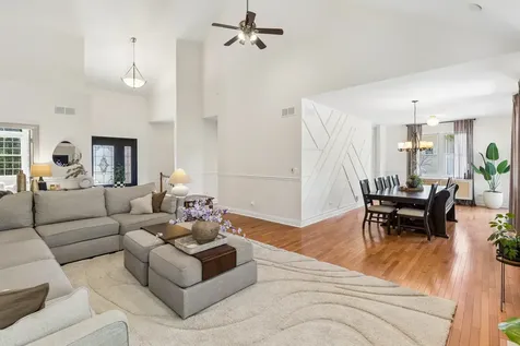 34450 North Sunshine Lane Ingleside IL 60041