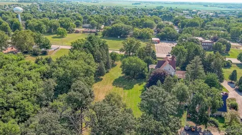 526 North Main Street Elburn IL 60119