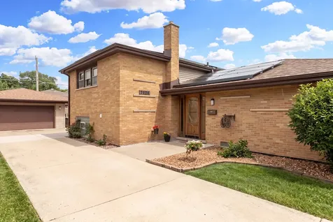 7624 173RD Place Tinley Park IL 60477