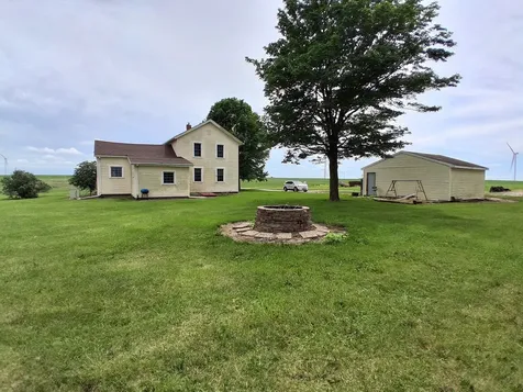 21980 North 800 Avenue Kewanee IL 61443