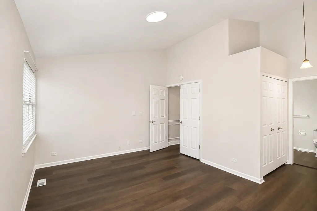 1011 Rockport Drive Carol Stream IL 60188