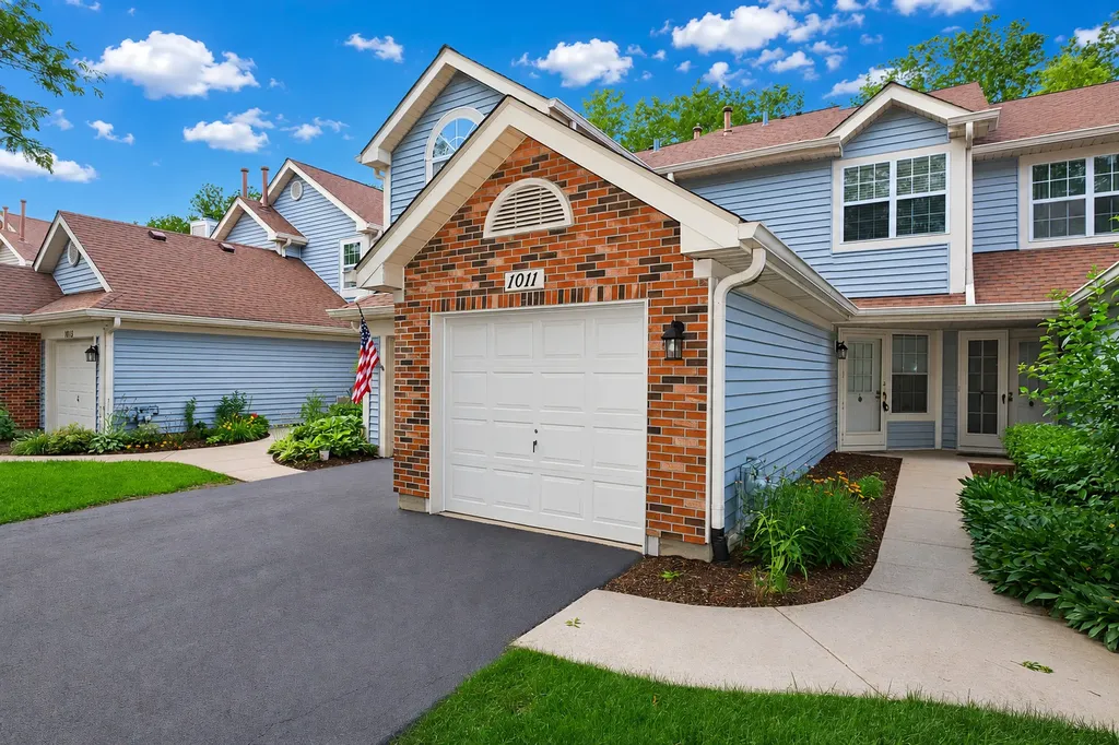 1011 Rockport Drive Carol Stream IL 60188