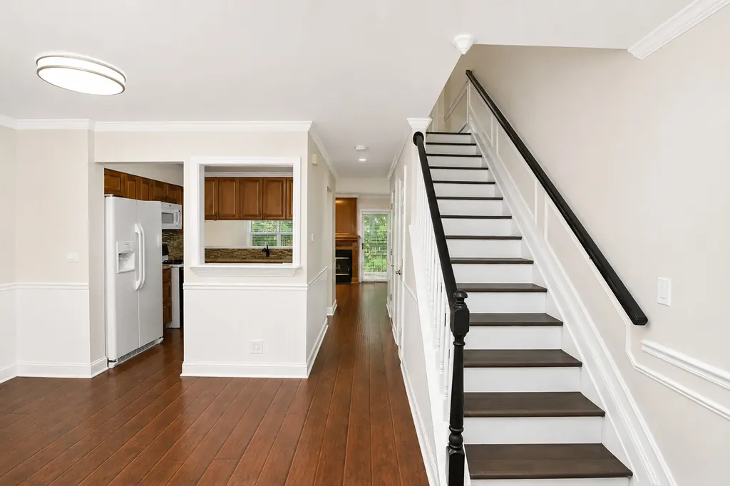 1011 Rockport Drive Carol Stream IL 60188