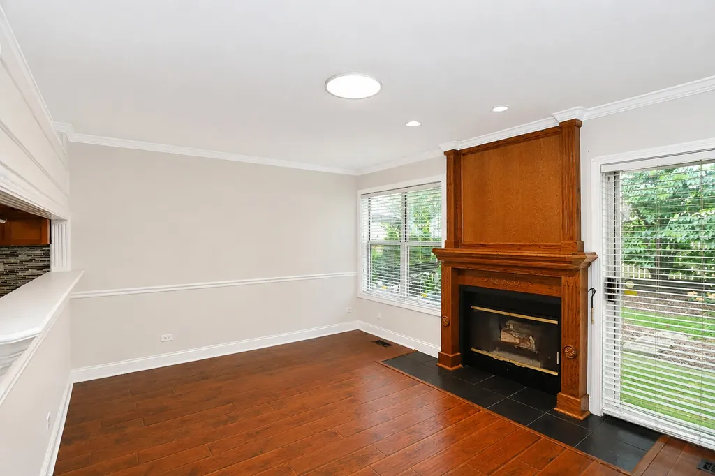 1011 Rockport Drive Carol Stream IL 60188