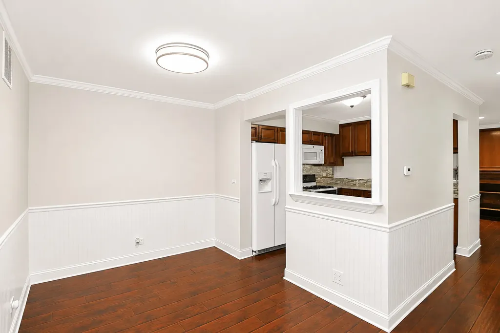 1011 Rockport Drive Carol Stream IL 60188