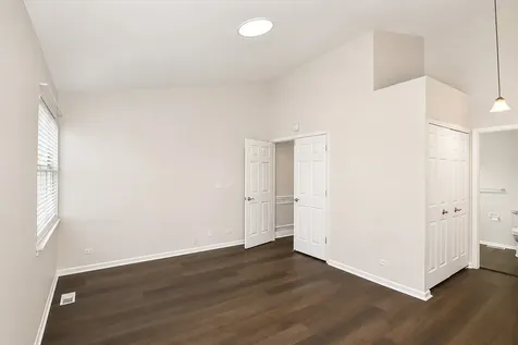 1011 Rockport Drive Carol Stream IL 60188