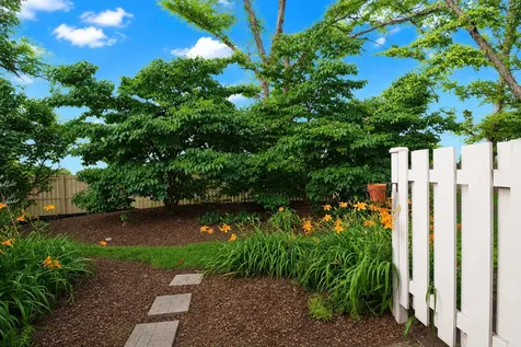 1011 Rockport Drive Carol Stream IL 60188