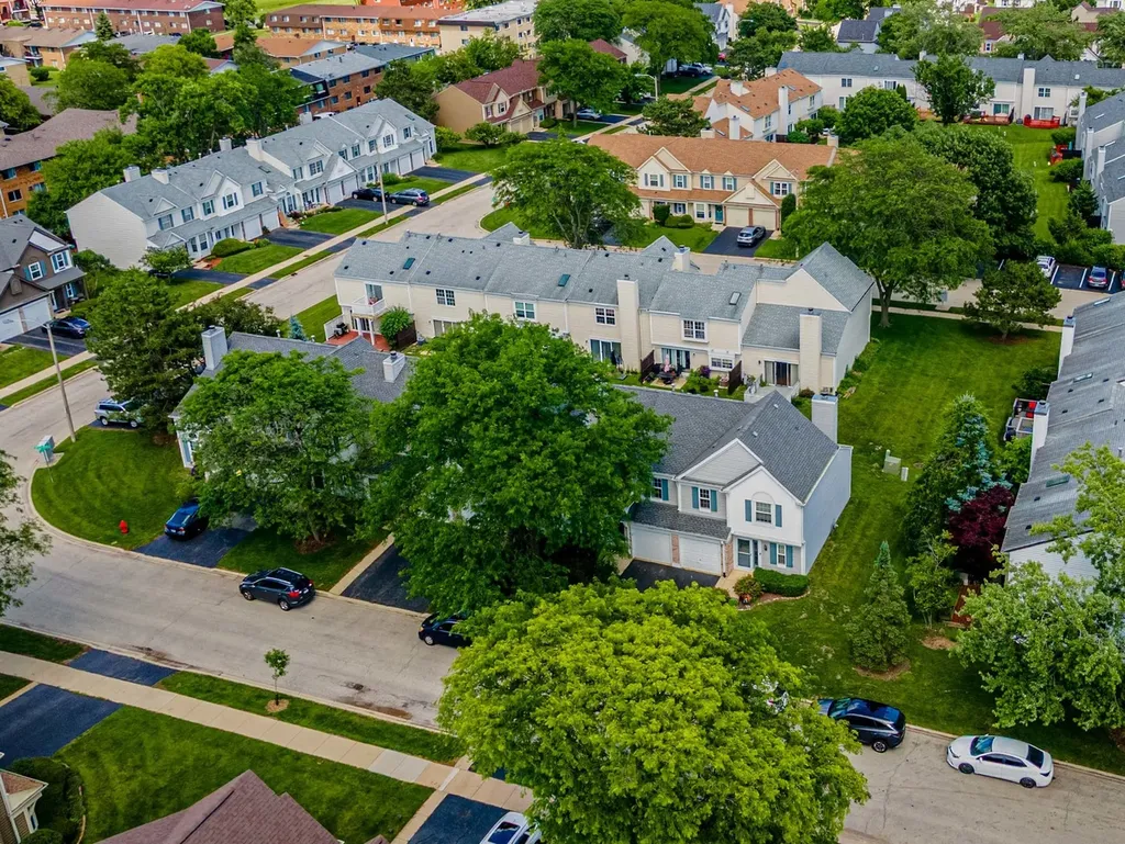 1523 Apple Grove Lane Westmont IL 60559