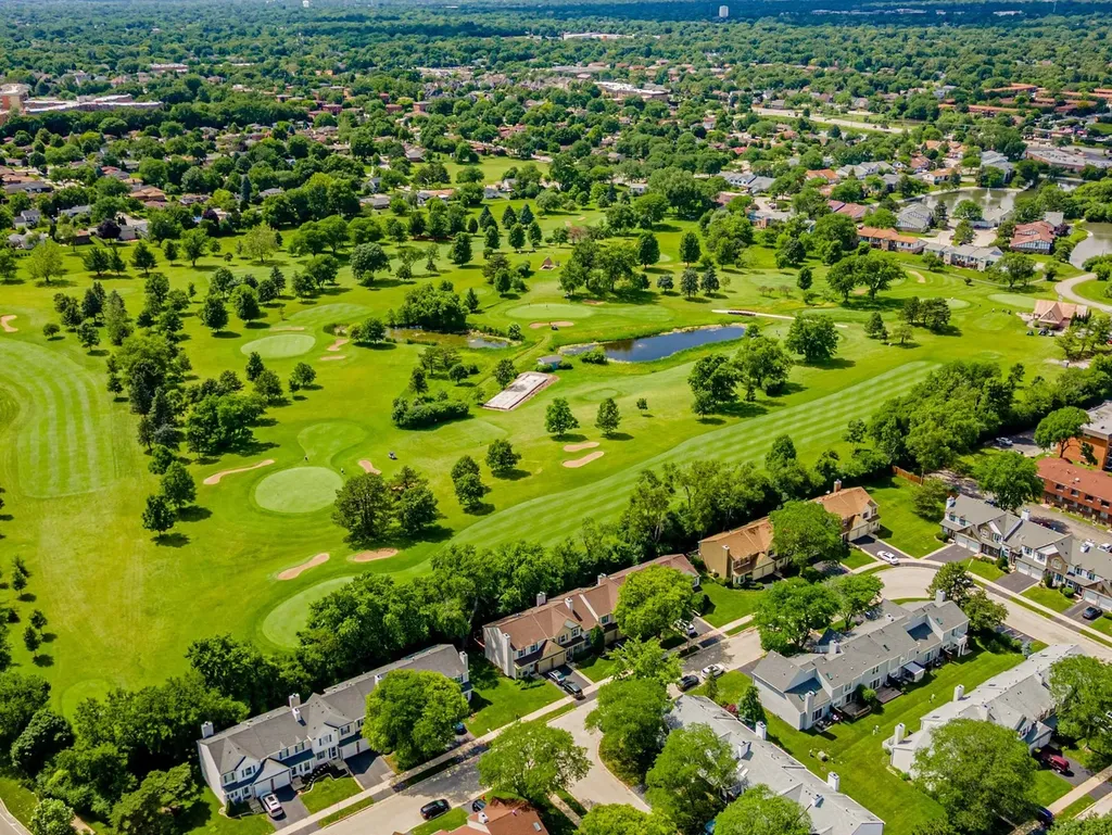 1523 Apple Grove Lane Westmont IL 60559