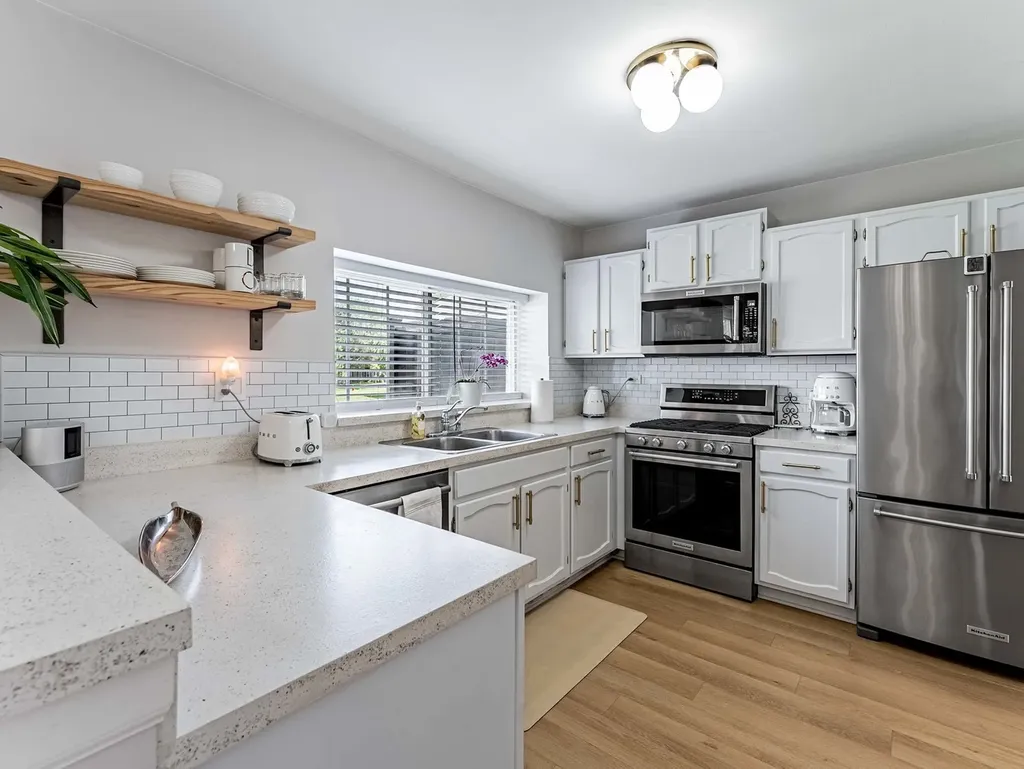 1523 Apple Grove Lane Westmont IL 60559