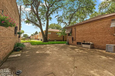 14401 South Hoxie Avenue Burnham IL 60633