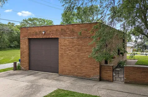 14401 South Hoxie Avenue Burnham IL 60633