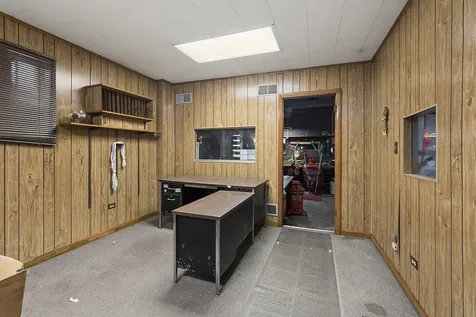 14401 South Hoxie Avenue Burnham IL 60633