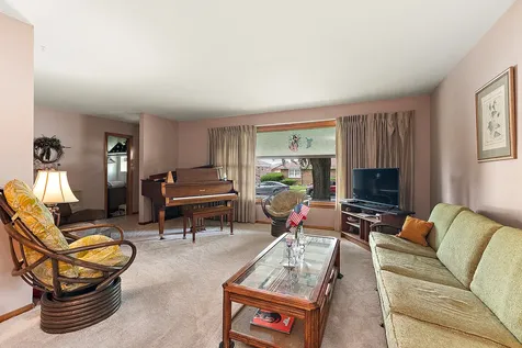 14401 South Hoxie Avenue Burnham IL 60633