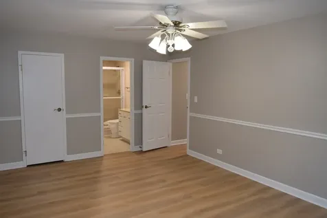 1405 East Central Road Arlington Heights IL 60005
