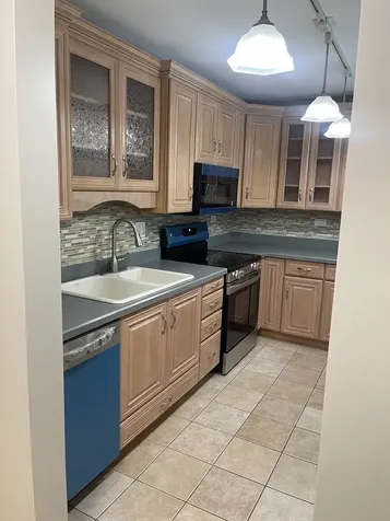 1405 East Central Road Arlington Heights IL 60005