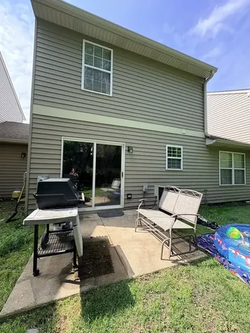 1422 West Split Oak Circle Round Lake Beach IL 60073