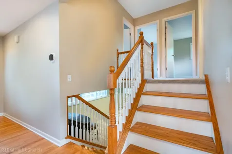 320 Deveron Circle Cary IL 60013