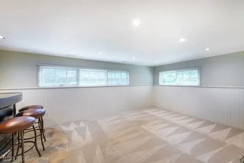 320 Deveron Circle Cary IL 60013
