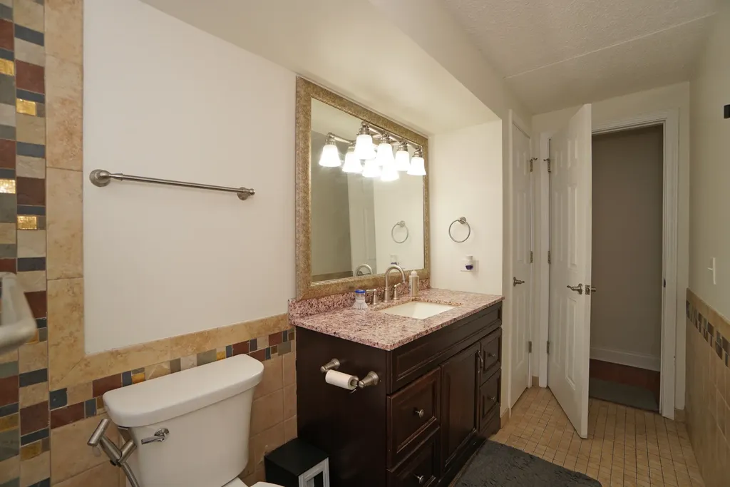 1003 South Euclid Avenue Elmhurst IL 60126