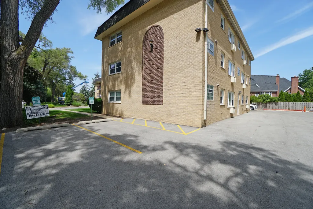 1003 South Euclid Avenue Elmhurst IL 60126