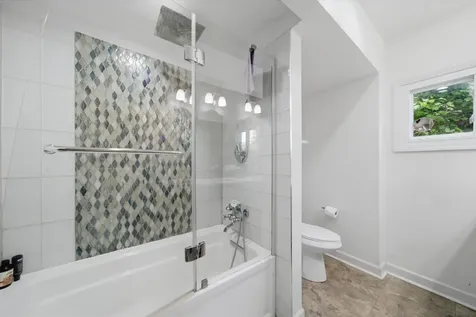 2455 Belleview Avenue Westchester IL 60154