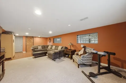 2455 Belleview Avenue Westchester IL 60154