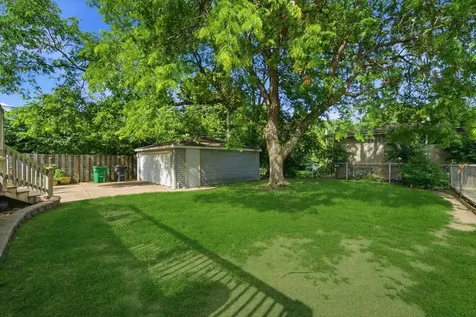 2455 Belleview Avenue Westchester IL 60154