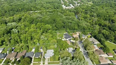 2455 Belleview Avenue Westchester IL 60154