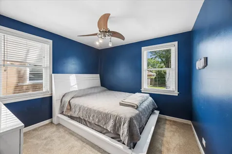 1871 Hawthorne Avenue Westchester IL 60154